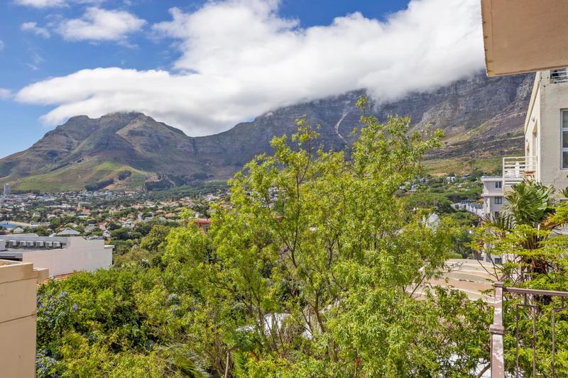 2 Bedroom Property for Sale in Tamboerskloof Western Cape